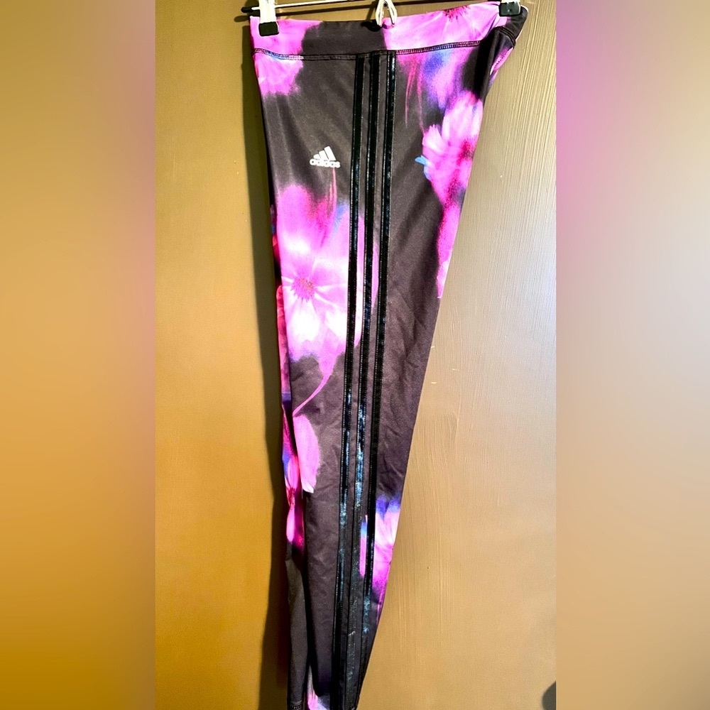 Little girls 14/16 Adidas sports leggings lightly used.